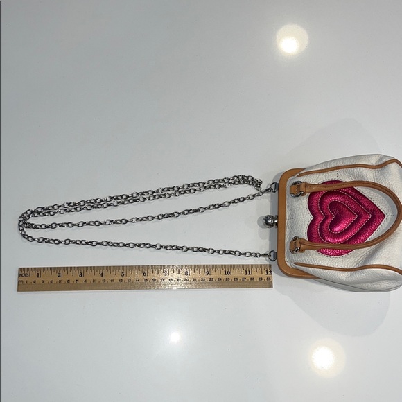 Like New Brighton Mini Heart Leather Kisslock Crossbody Purse (white and pink) - Picture 10 of 16